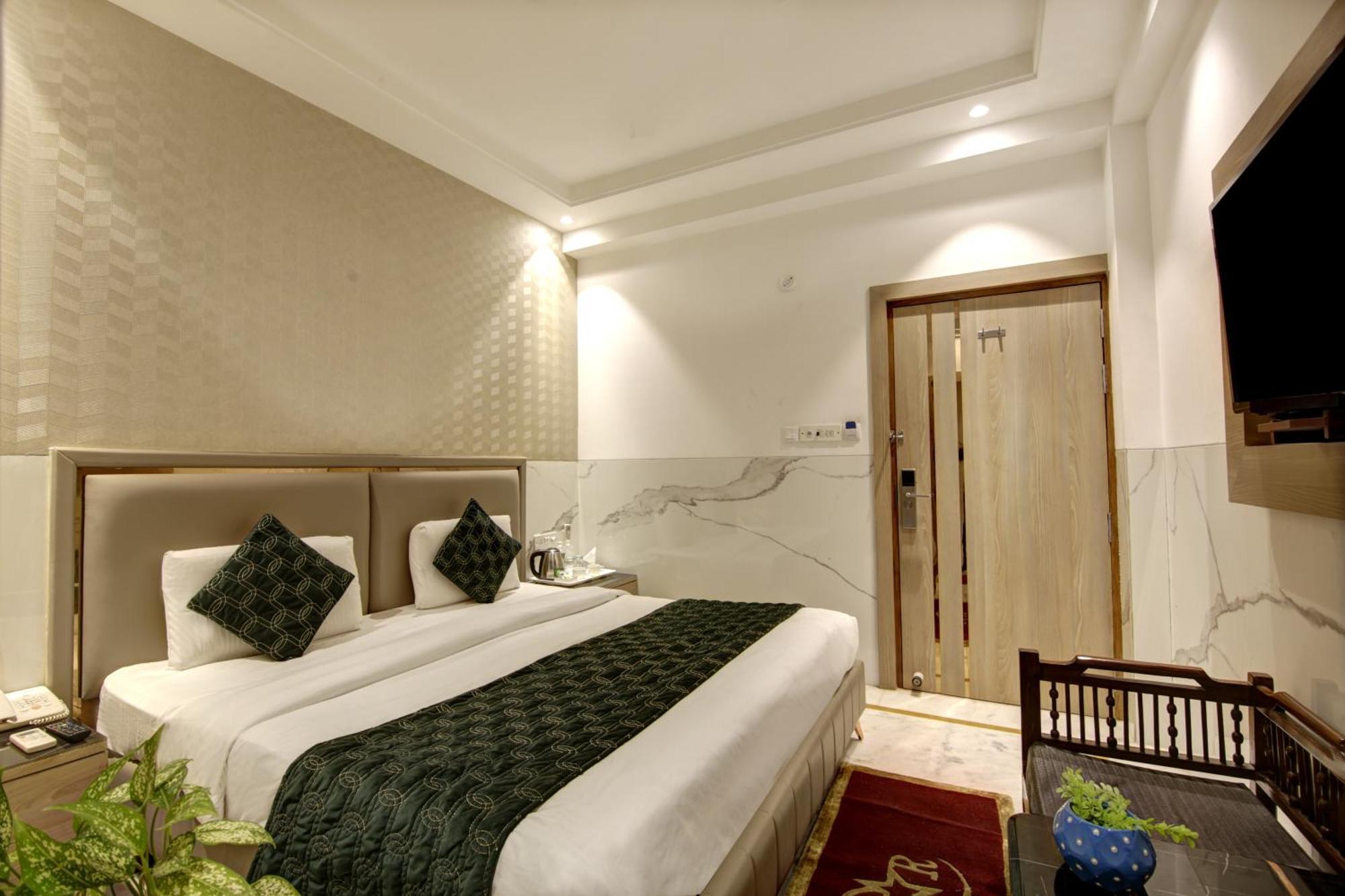 Hotel International Inn - Near Delhi Airport New Delhi Exterior photo